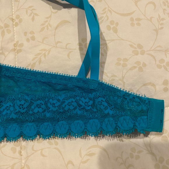 Gap Favorite Uplift Bra in Turquoise Lace (34A) — NWOT - Picture 7 of 10